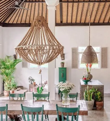 Gorgeous Colorful & Tropical - Vyg Villa